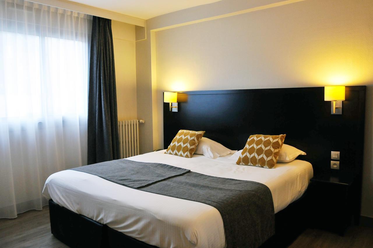 Hotel Des Quatrans Caen Dış mekan fotoğraf