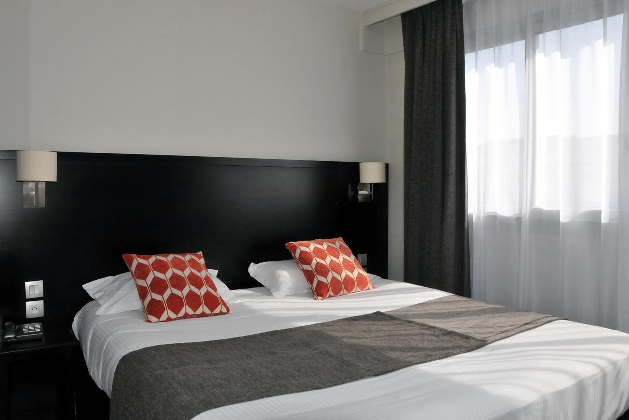Hotel Des Quatrans Caen Dış mekan fotoğraf