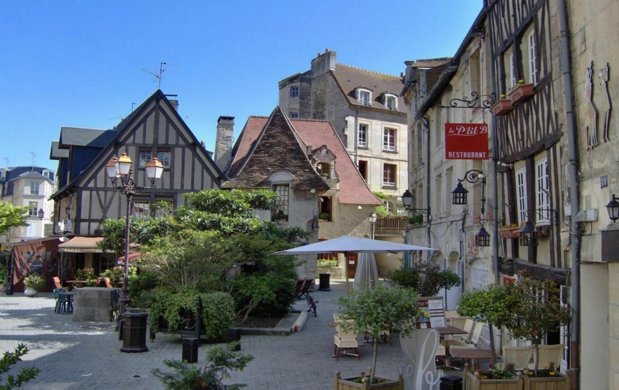 Hotel Des Quatrans Caen Dış mekan fotoğraf